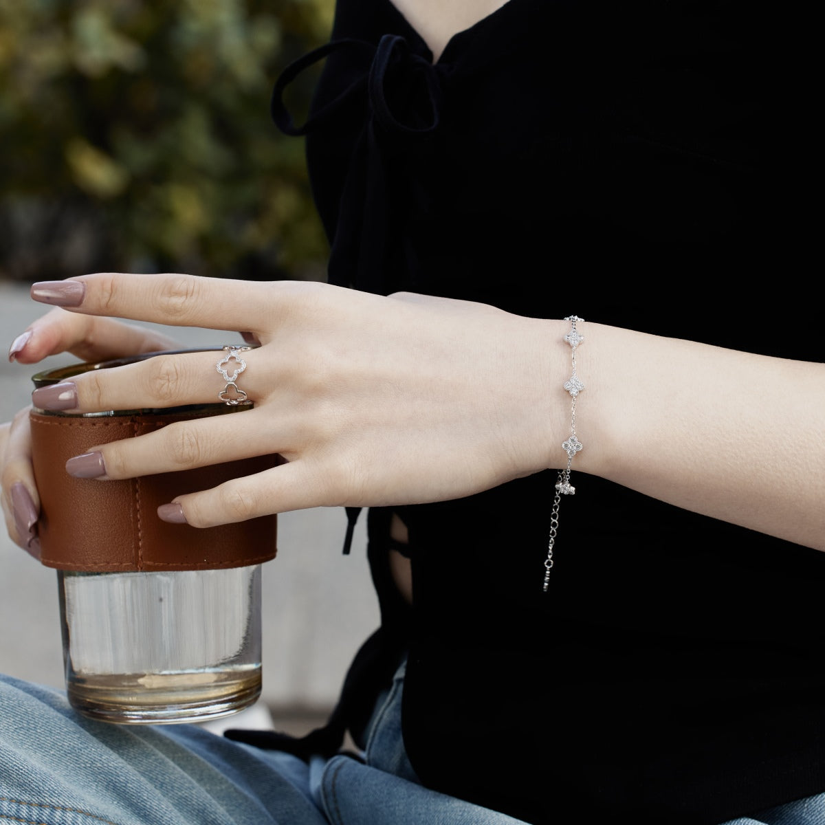 [Rose Jewellery]Four-Leaf Clover Hollow Butterfly Bracelet