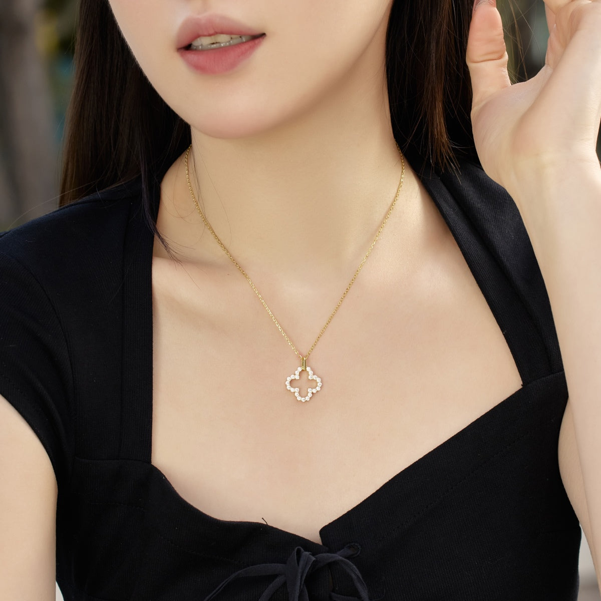 [Rose Jewellery]Four-Leaf Clover Hollow Design Exquisite Necklace