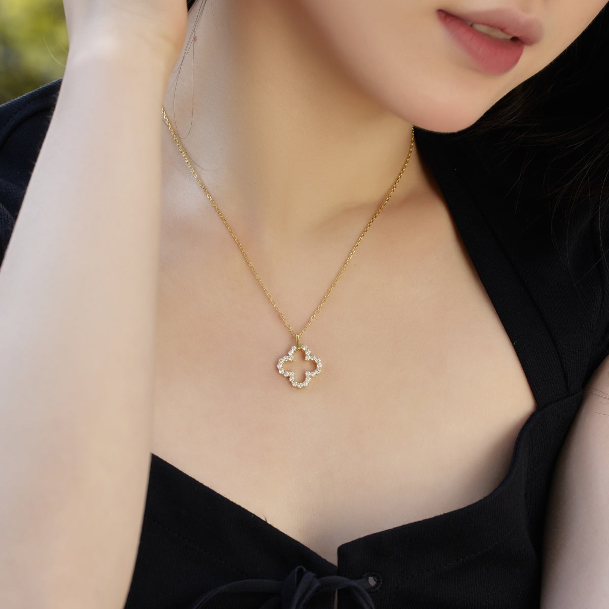 [Rose Jewellery]Four-Leaf Clover Hollow Design Exquisite Necklace