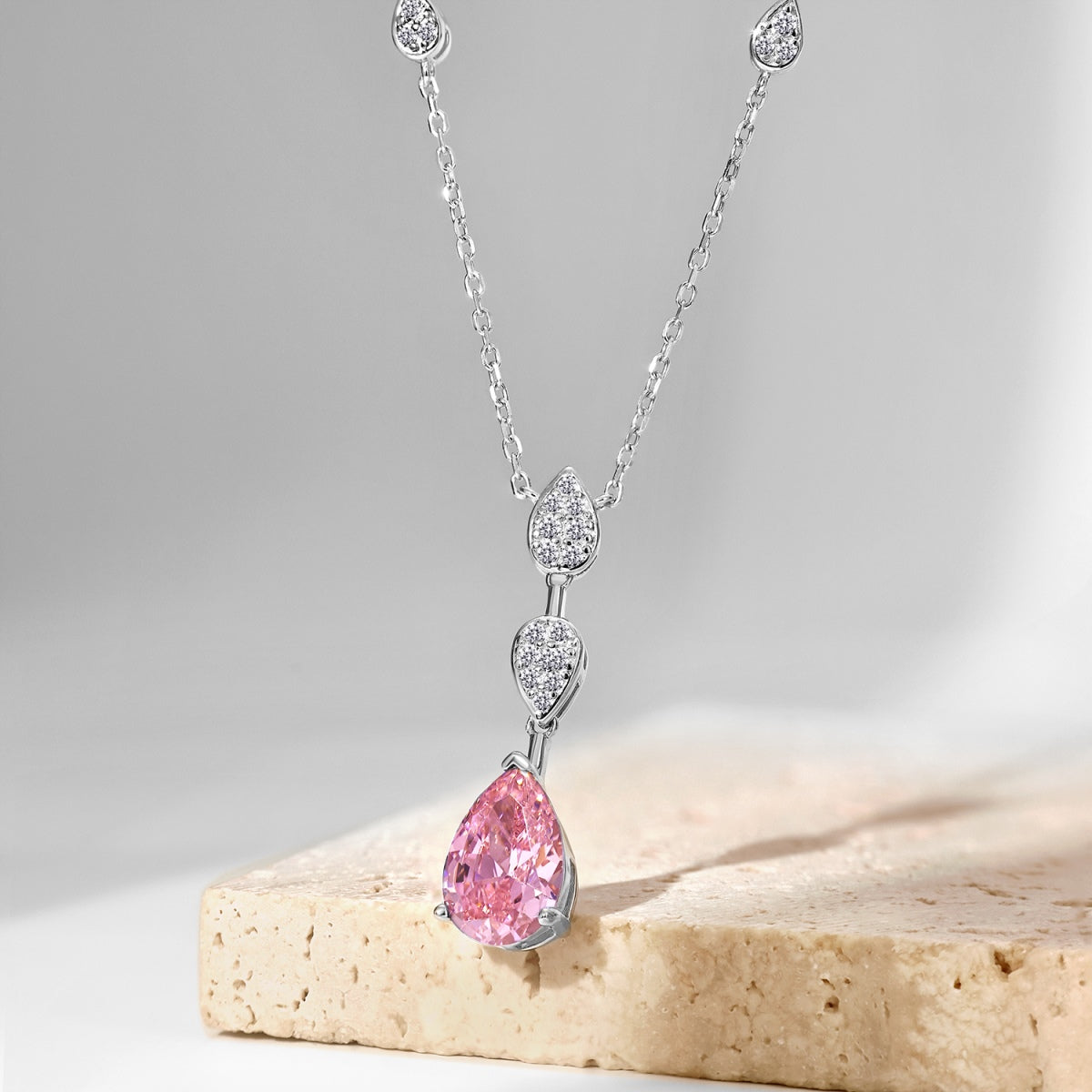 [Rose Jewellery]Dazzling Pear Cut Necklace