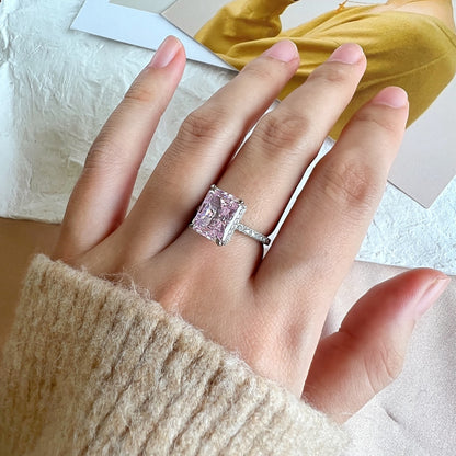 [Rose Jewellery]4.0 Carat Luxurious Engagement Ring