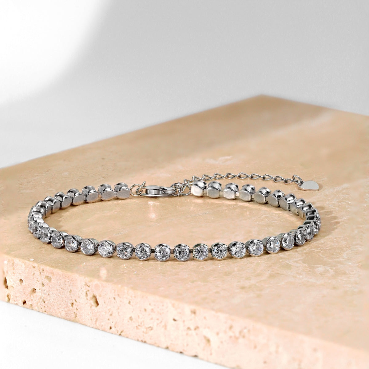 [Rose Jewellery]Ornate  Sparkling Round Cut Daily Bracelet