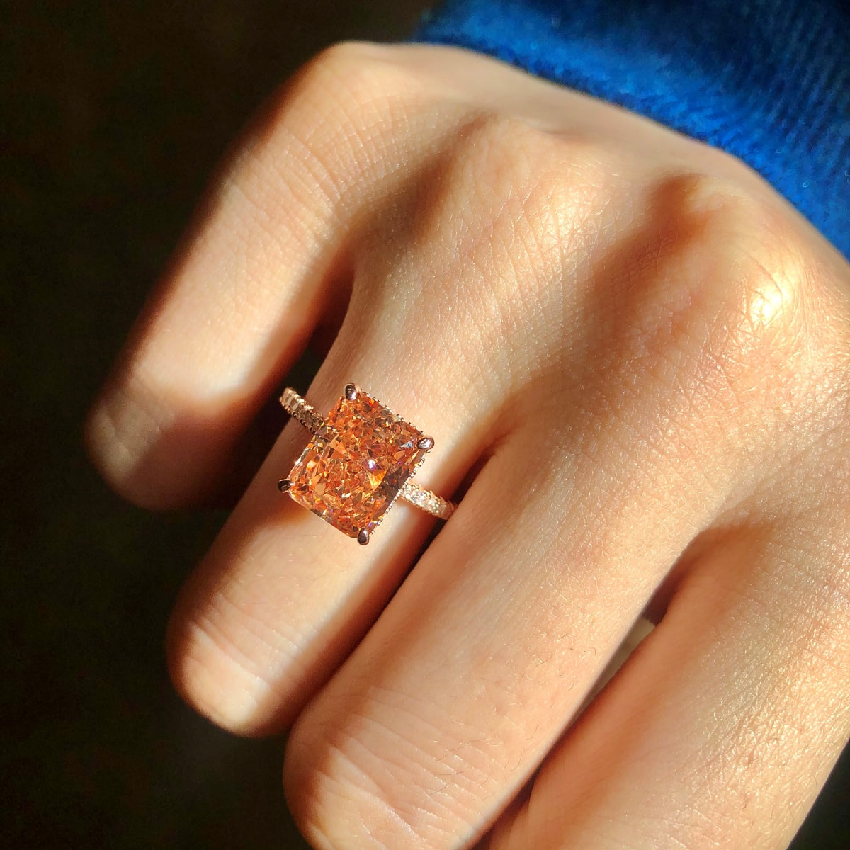 [Rose Jewellery]4.0 Carat Luxurious Engagement Ring