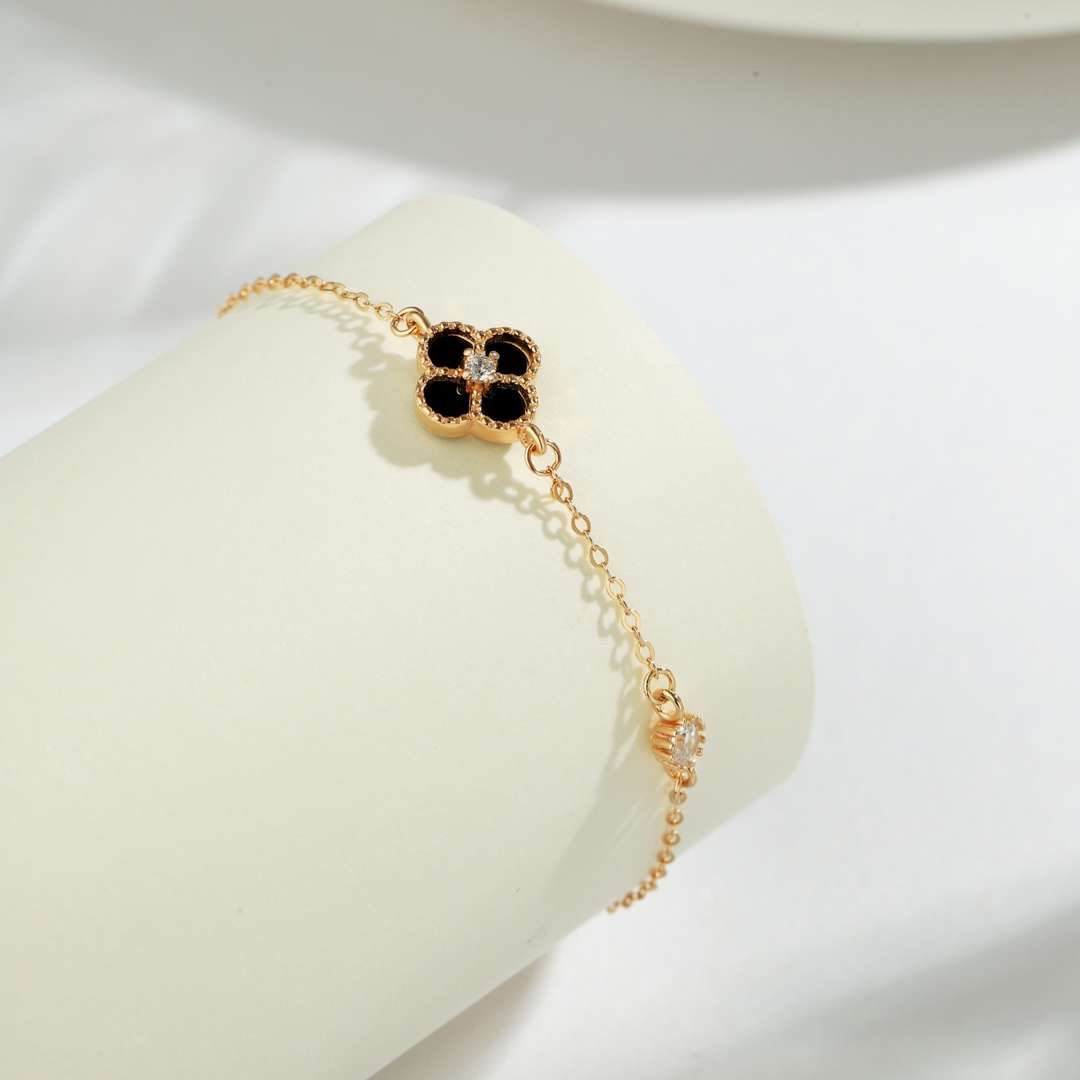 [Rose Jewellery]Delicate Four Leaf Clover Bracelet