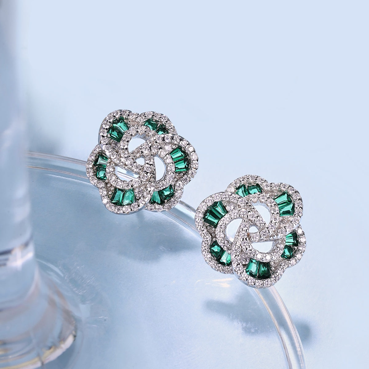 [Rose Jewellery]Exquisite Flower Shape Daily Earrings