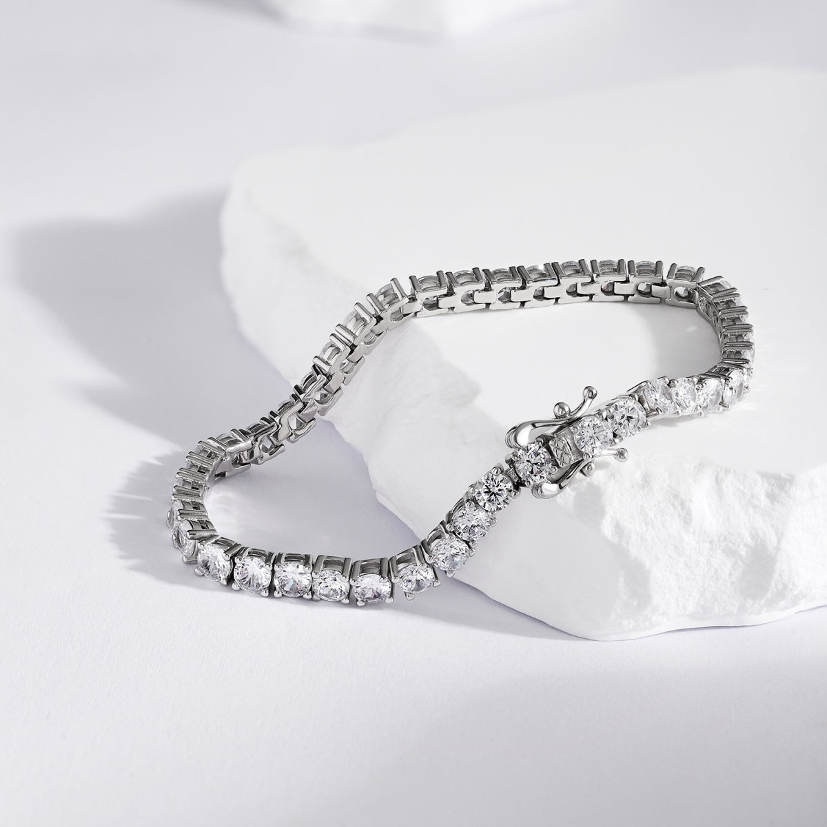 [Rose Jewellery]Luxurious Ornate Round Cut Tennis Bracelet