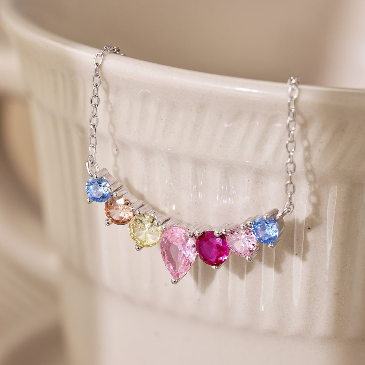 [Rose Jewellery]Dainty Colorful Heart Necklace