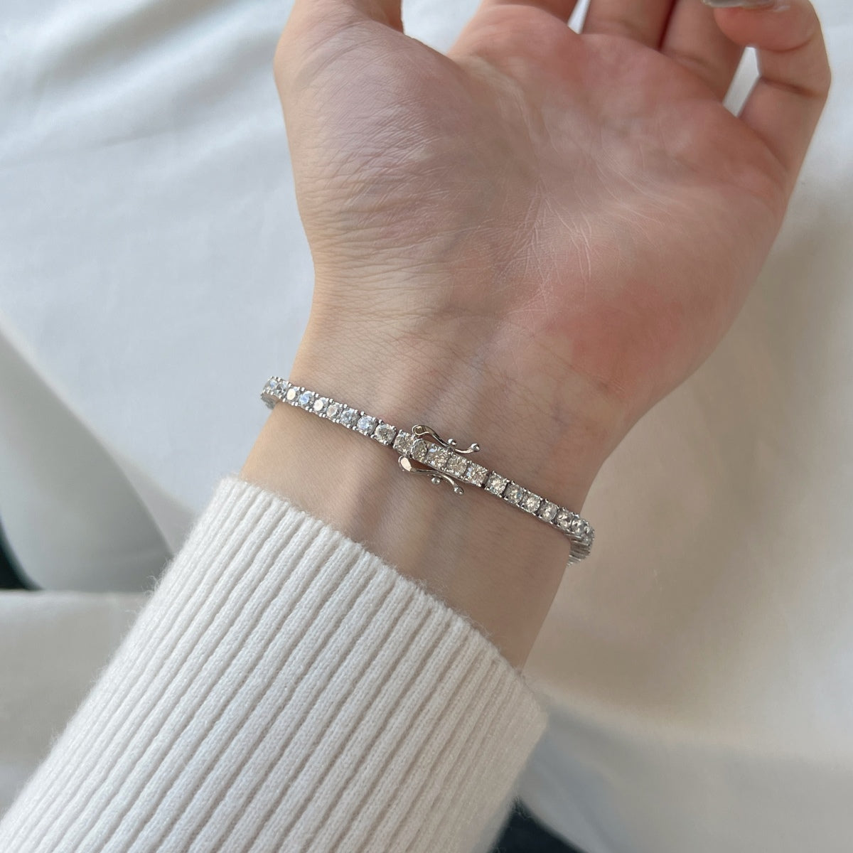 [Rose Jewellery]Dainty Charming Round Cut Tennis Bracelet