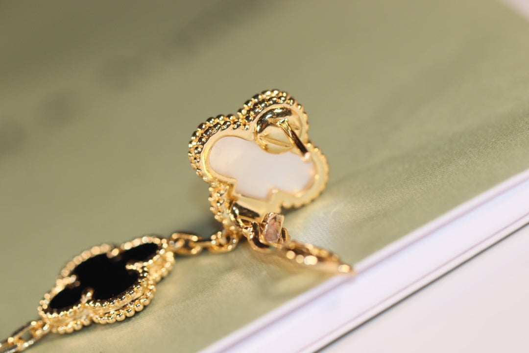 [Rose Jewellery]CLOVER EARRINGS GOLD ONYX MOP 3 MOTIF