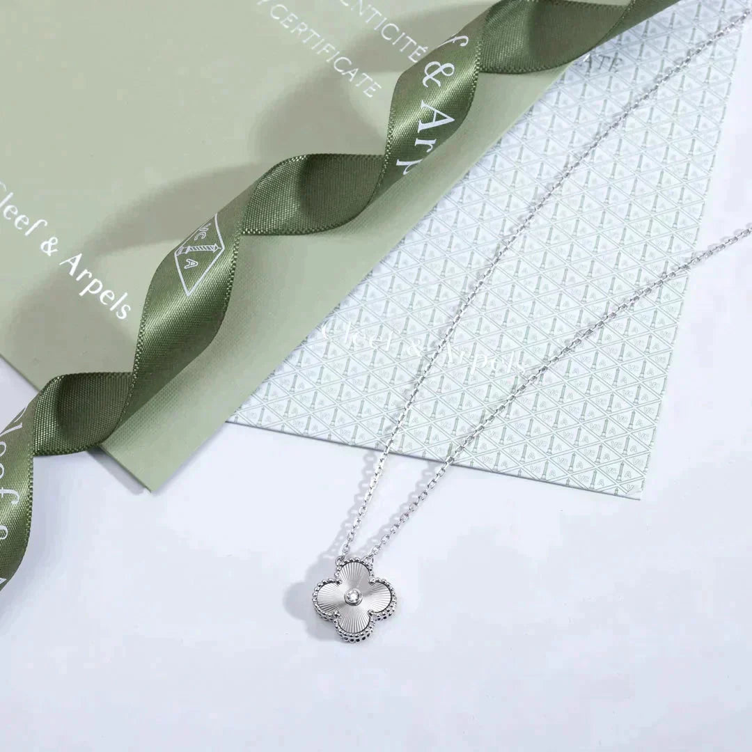 [Rose Jewellery]CLOVER  15MM DIAMOND LASER NECKLACE SILVER