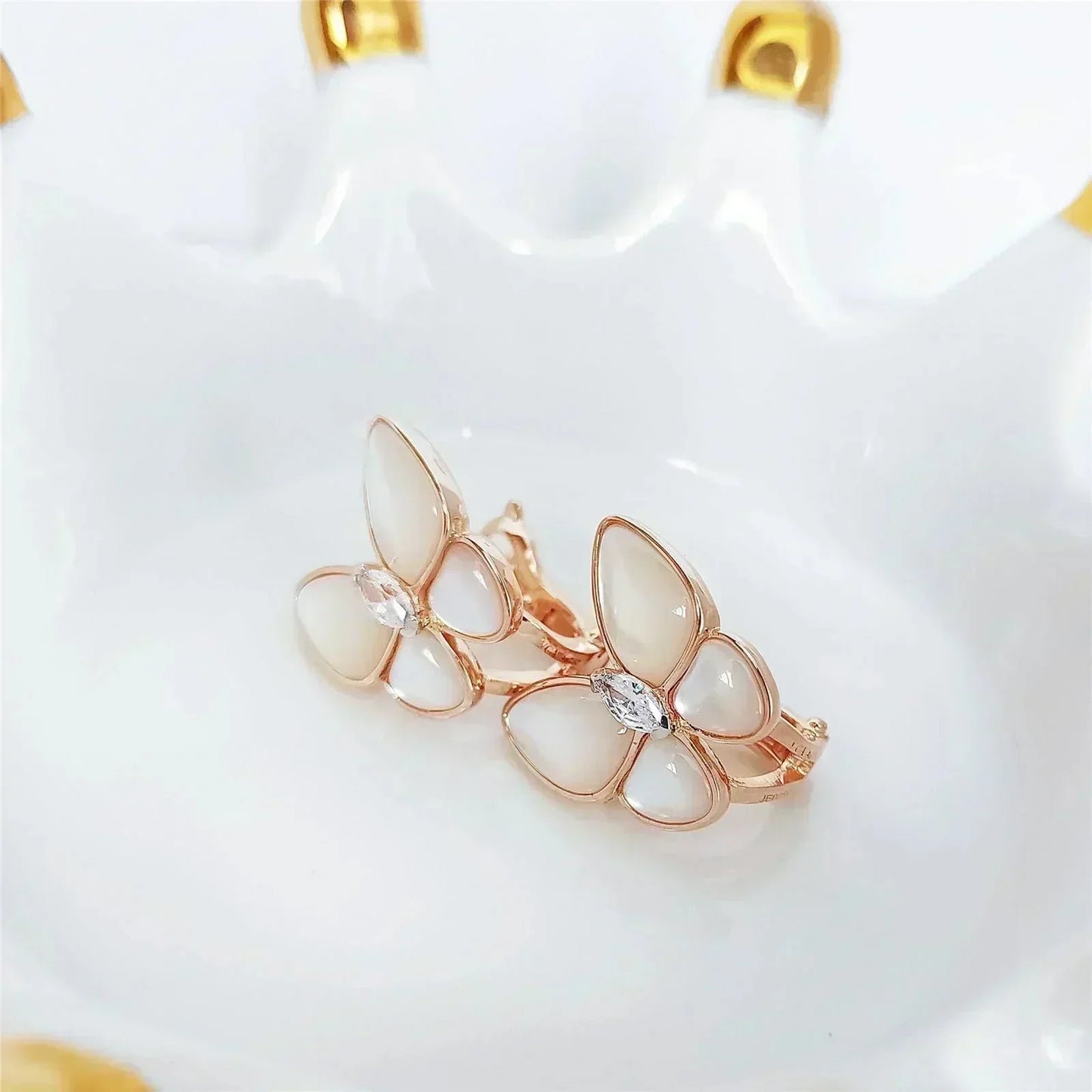 [Rose Jewellery]BUTTERFLY MOP DIAMOND EARRINGS