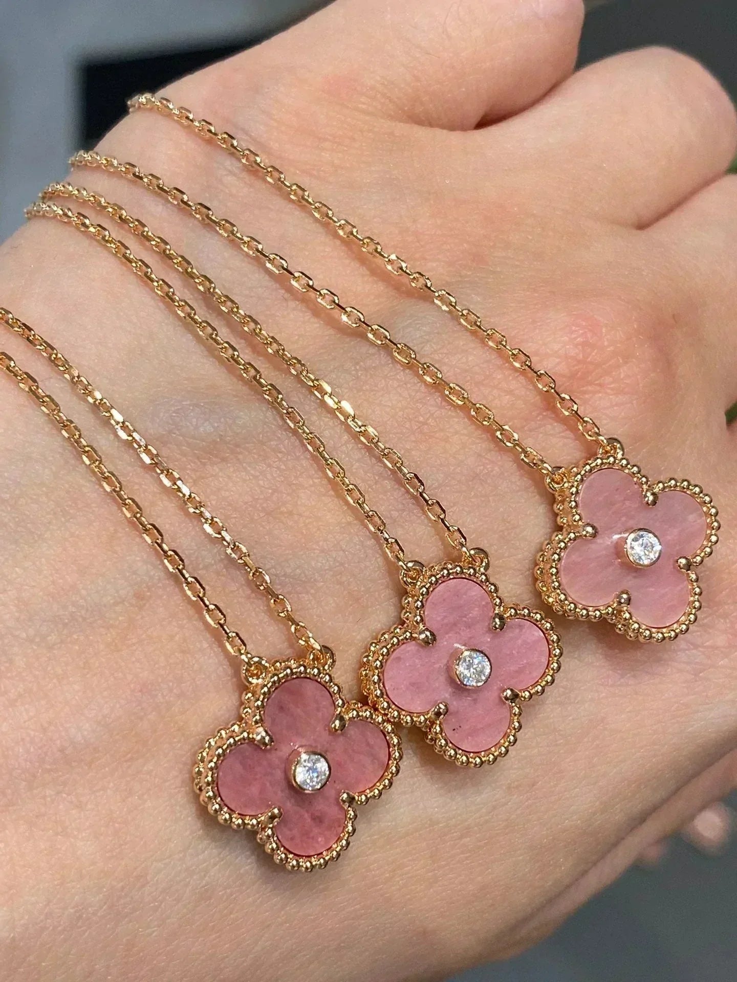 [Rose Jewellery]CLOVER 15MM DIAMOND RHODONITE NECKLACE