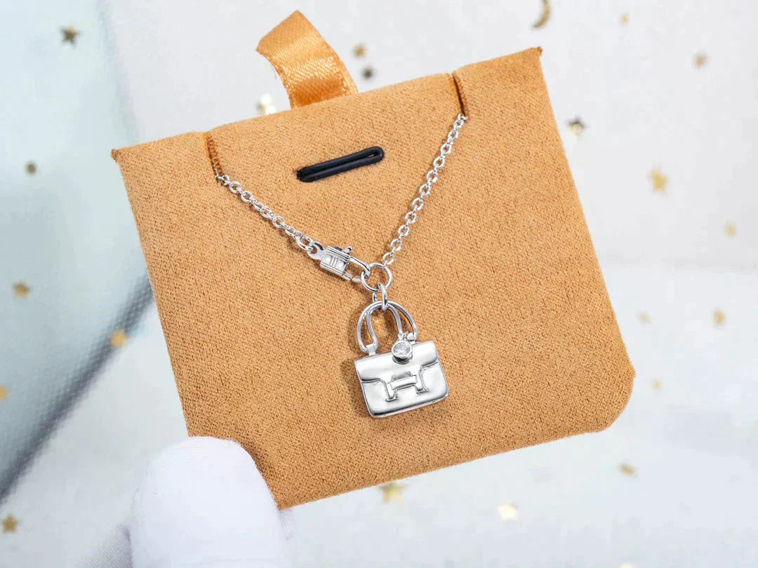 [Rose Jewellery]AMULETTE PEDANT SILVER NECKLACE