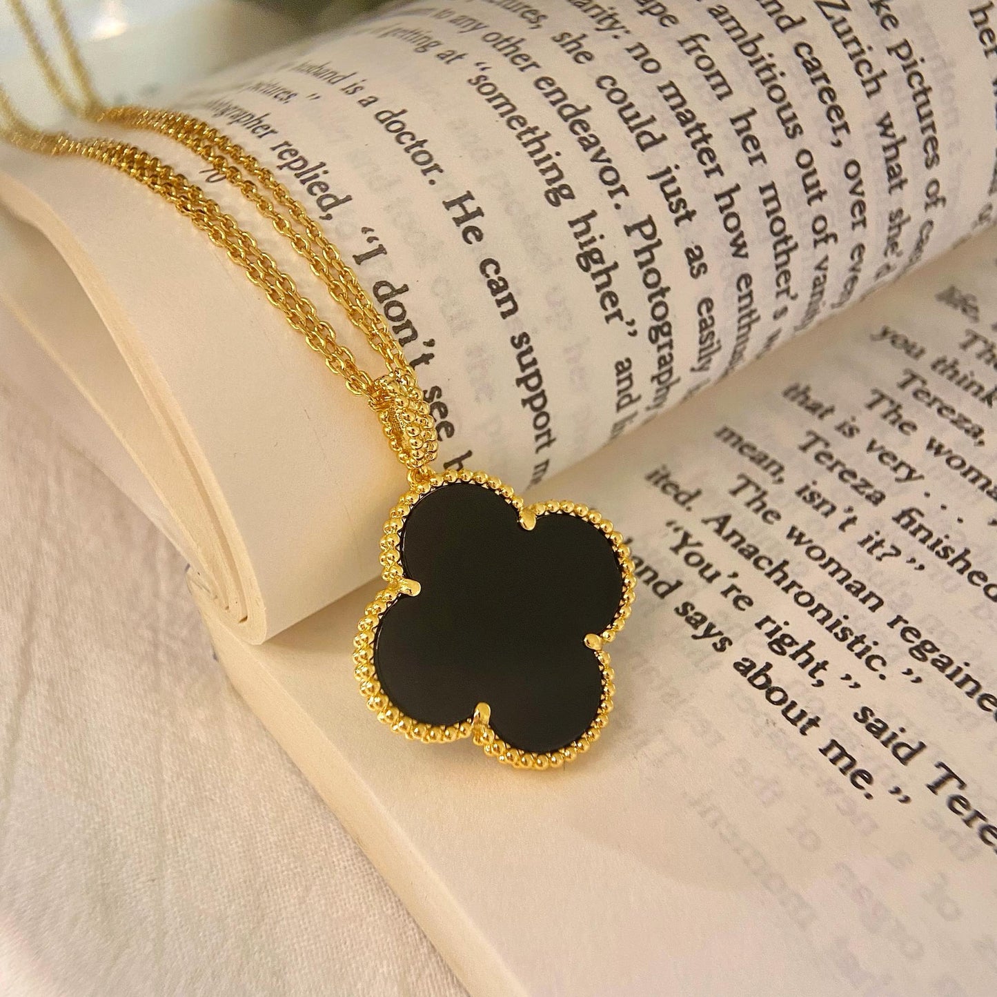 [Rose Jewellery]CLOVER 25MM NECKLACE GOLD ONYX