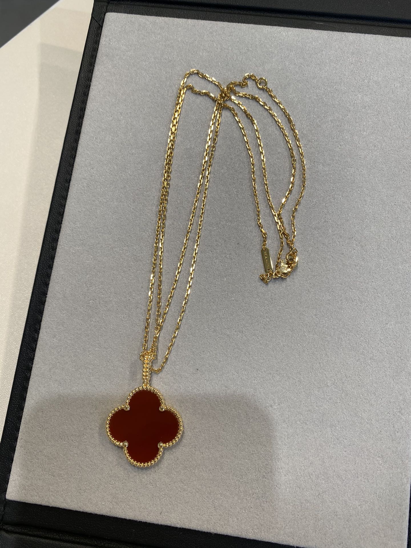 [Rose Jewellery]CLOVER 25MM NECKLACE GOLD CARNELIAN