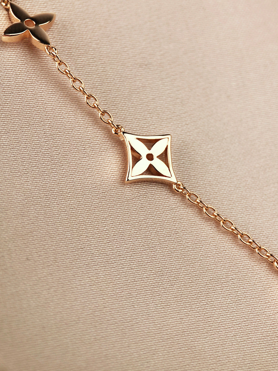 [Rose Jewellery]STAR AND SUN 7 MOTIFS GOLD BRACELET