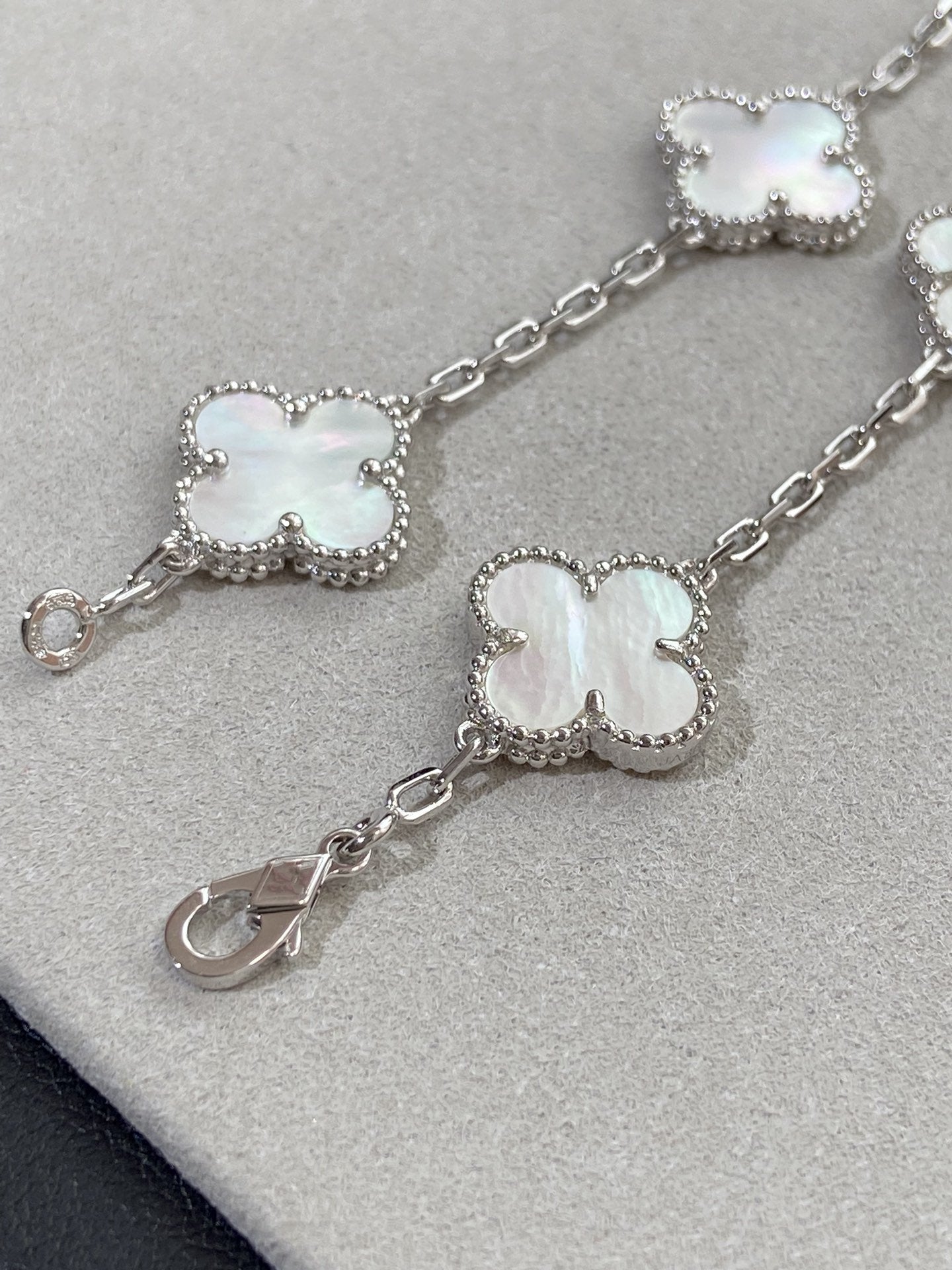 [Rose Jewellery]CLOVER SILVER MOP 5 MOTIF BRACELET