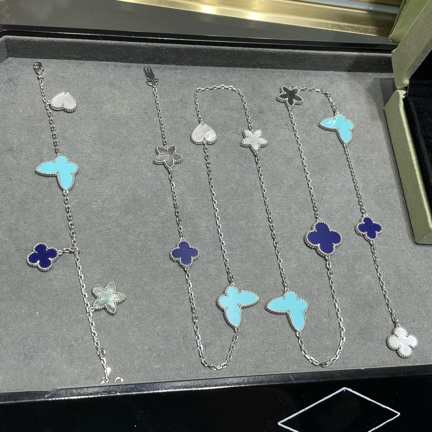 [Rose Jewellery]LUCKY CLOVER SILVER 11 MOTIF NECKLACE