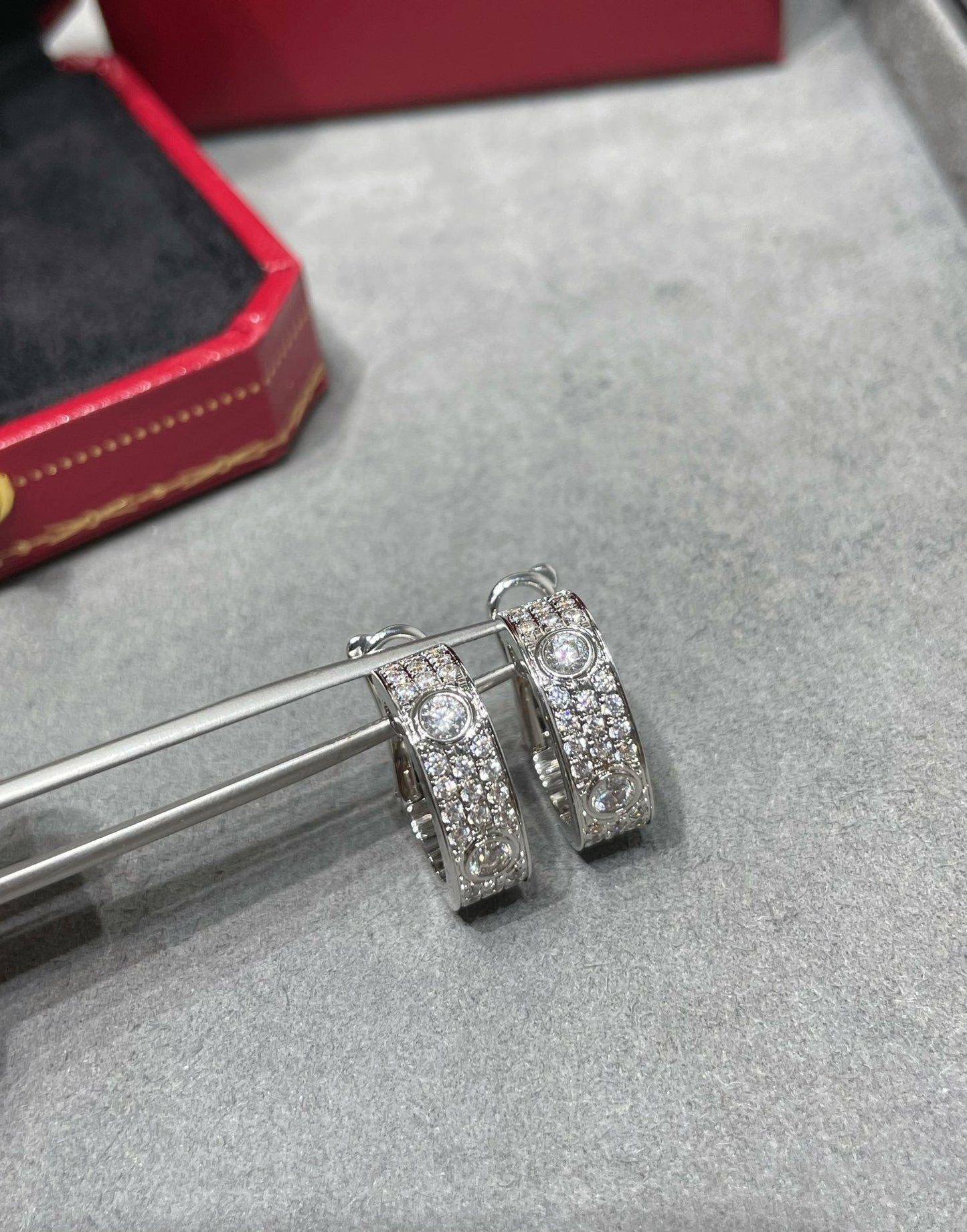 [Rose Jewellery]LOVE 5.5MM DIAMOND PAVED EARRINGS