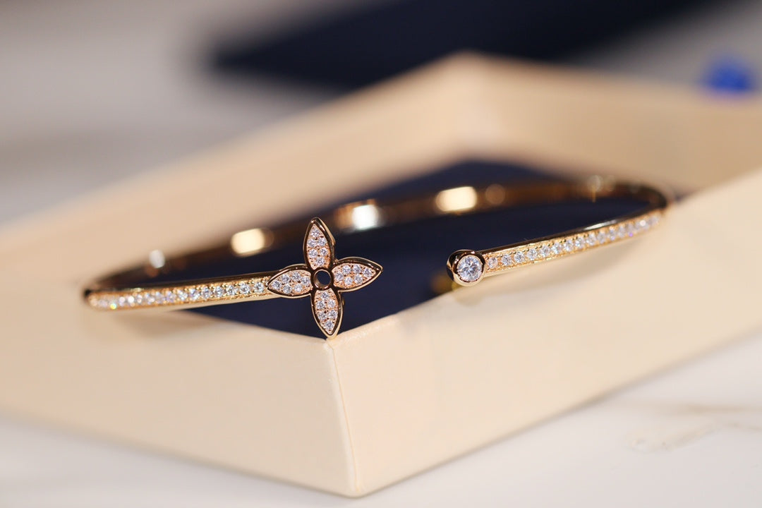 [Rose Jewellery]LV IDYLLE GOLD OPEN BRACELET DIAMOND PAVED