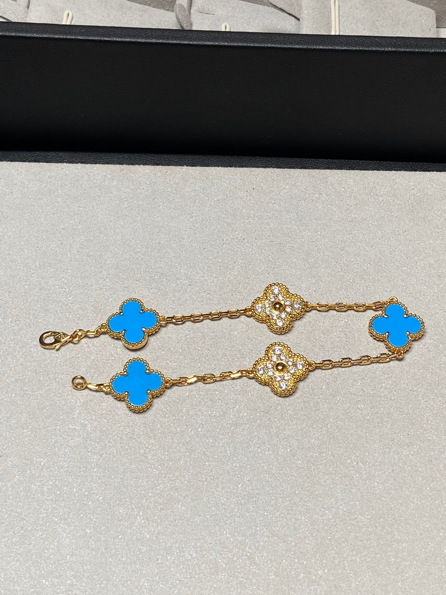 [Rose Jewellery]CLOVER 5 MOTIF BLUE CHALCEDONY DIAMOND GOLD BRACELET