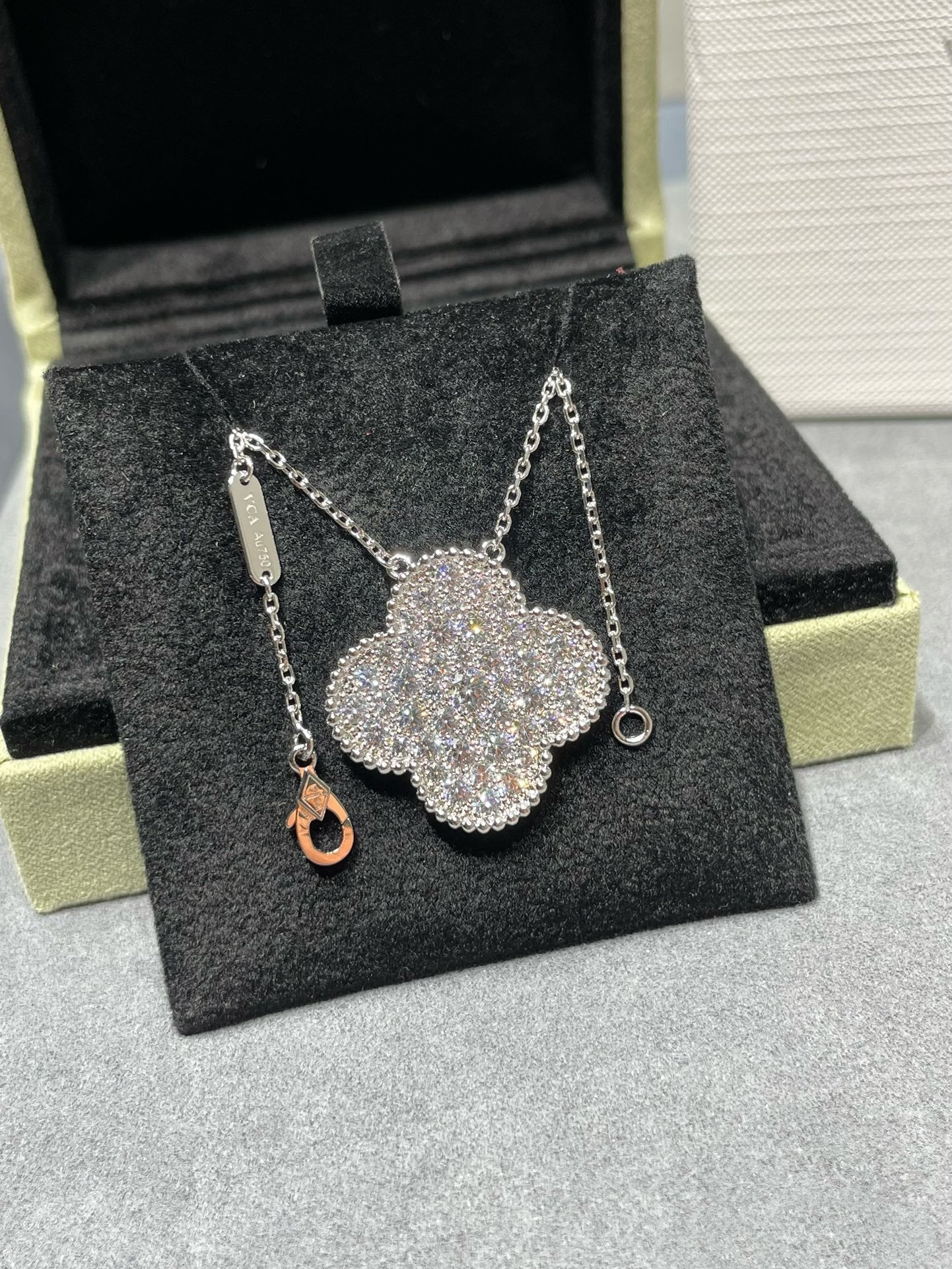 [Rose Jewellery]CLOVER 25MM LARGE PENDANT DIAMOND PAVED SILVER NECKLACE