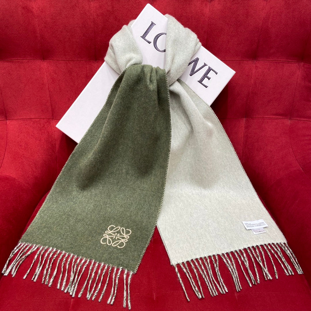 SCARF 180 CM IN BASIL GREEN MIX WHITE WOOL 409995