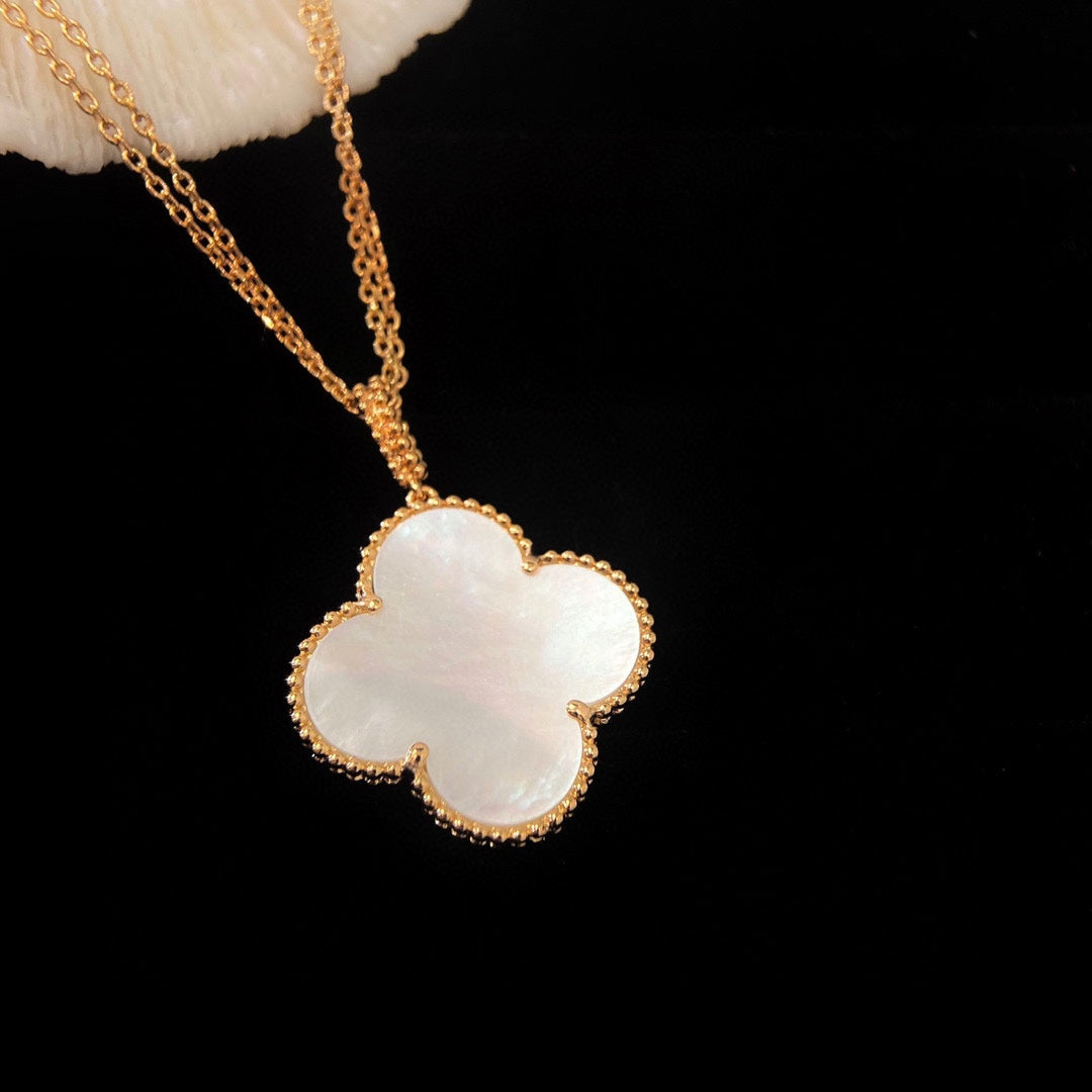 [Rose Jewellery]CLOVER 25MM MOP LARGE PENDANT NECKLACE