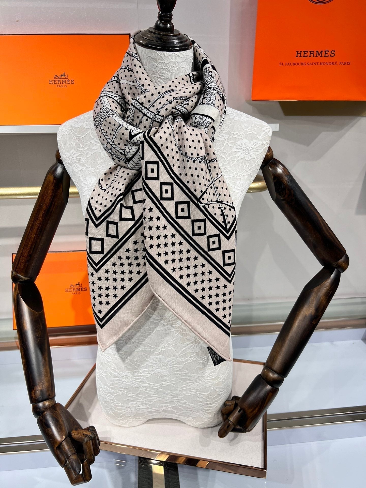 SCARF 140 CM IN WHITE MIX BLACK CASHMERE AND SILK 379766