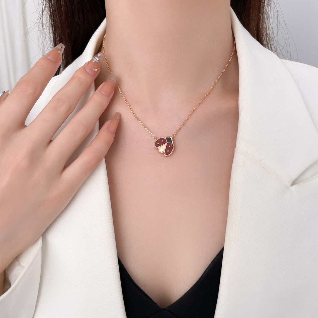 [Rose Jewellery]LUCKY  CARNELIANS LADYBUG NECKLACE