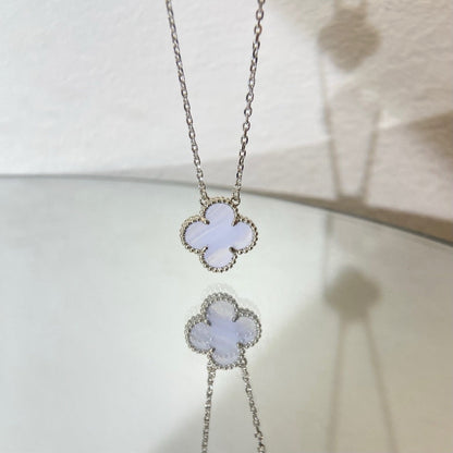 [Rose Jewellery]CLOVER 15MM BLUE CHALCEDONY NECKLACE SILVER