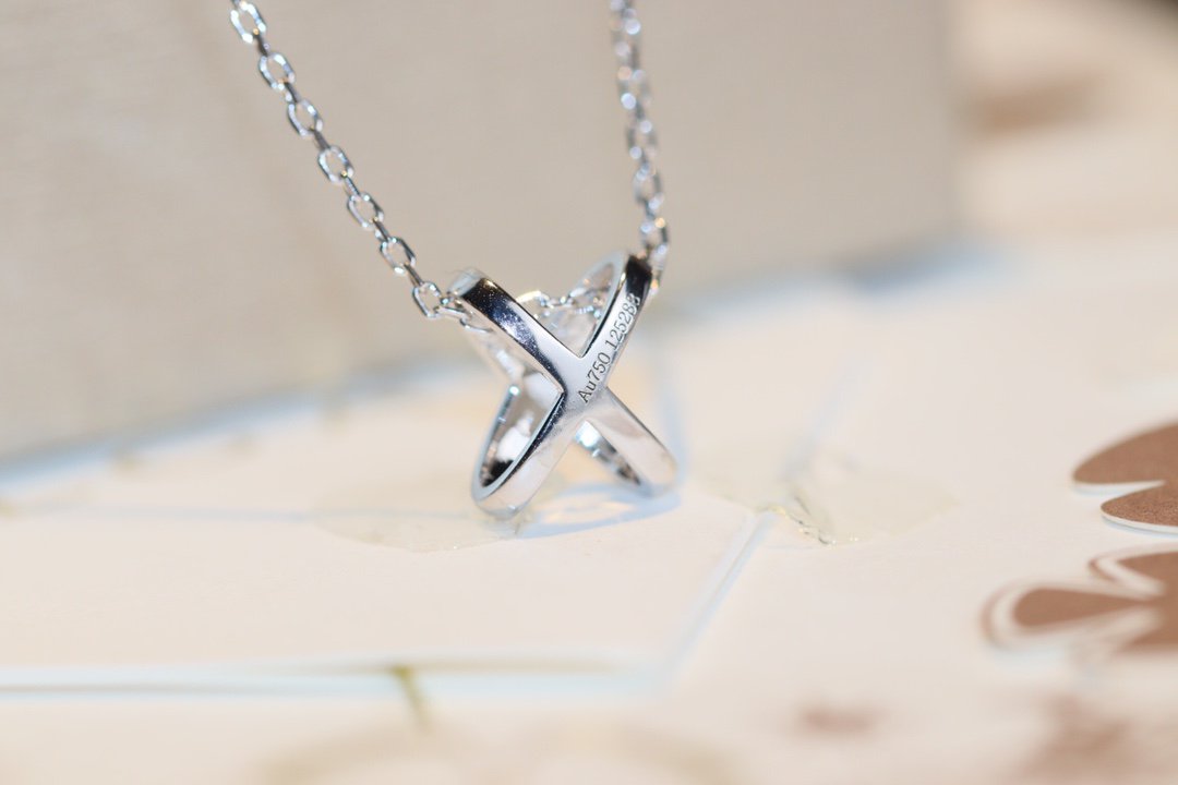 [Rose Jewellery]JEUX DE DIAMOND NECKLACE