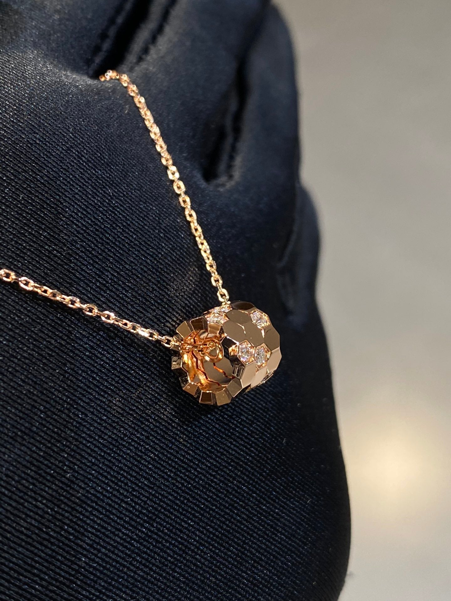 [Rose Jewellery]BEE LOVE DIAMOND NECKLACE