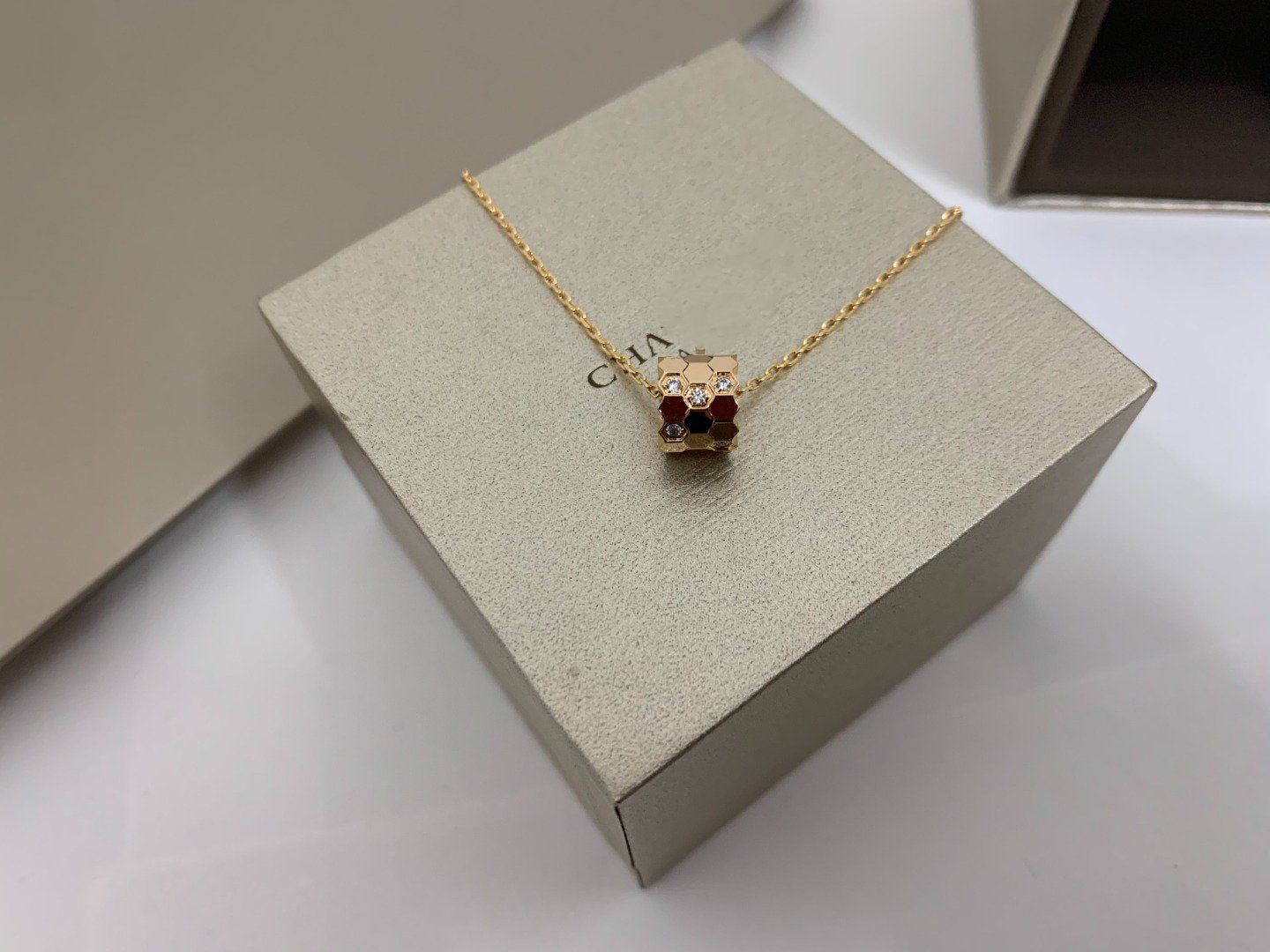 [Rose Jewellery]BEE LOVE DIAMOND NECKLACE