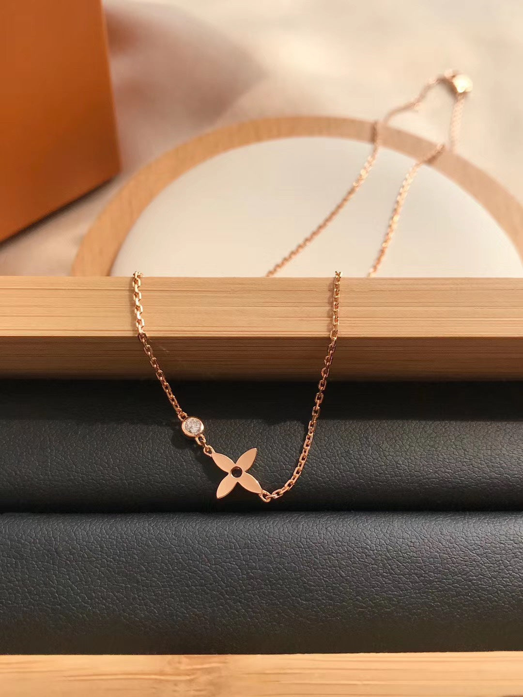 [Rose Jewellery]BLOSSOM PENDANT PINK GOLD AND DIAMOND