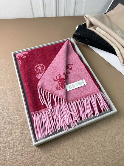 HORSE & CARRIAGE PRINT SCARF 195 CM IN RED PINK 375240