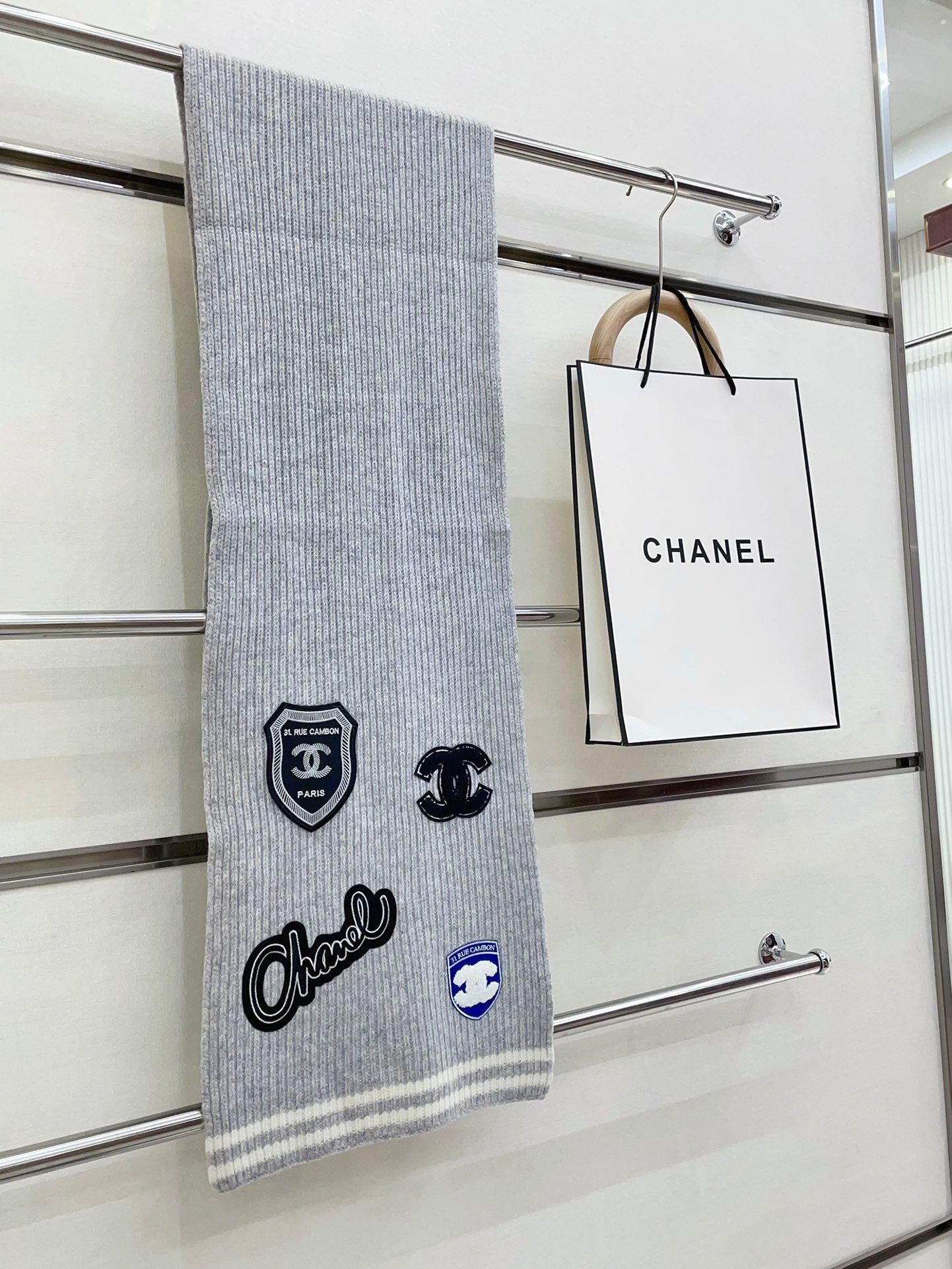 SCARF 180 CM IN CLOUD GRAY PURE CASHMERE WITH STICKER 389999