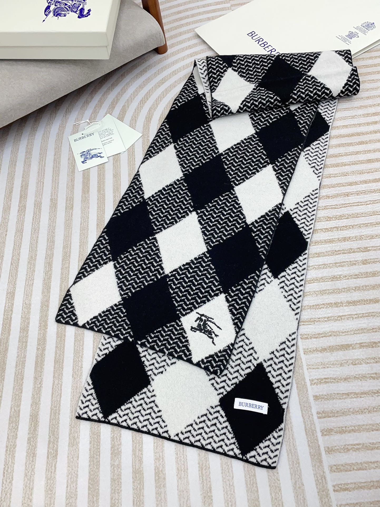 ARGYLE WOOL SCARF 190 CM BLACK MIX WHITE 394596