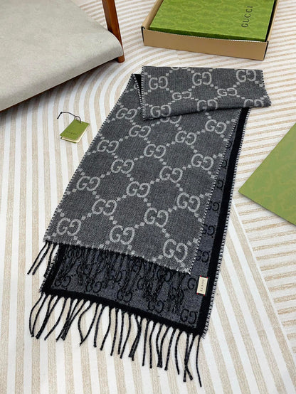 GG JACQUARD WOOL SCARF BLACK 398285