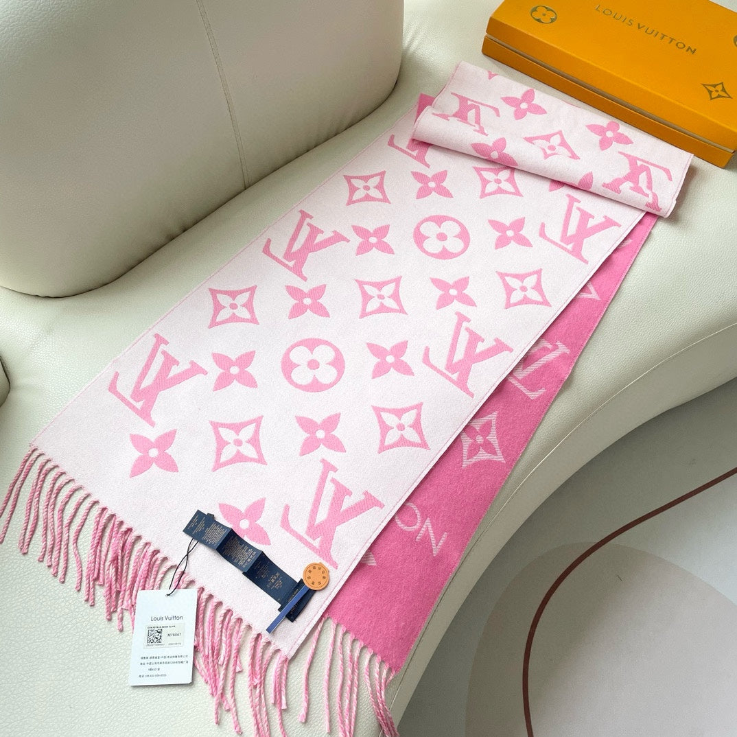 ESSENTIAL SCARF 186 CM IN BRIGHT PINK WOOL 399776