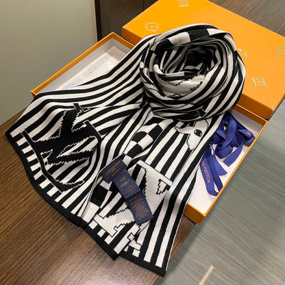 GRAPHICAL 180 CM SCARF IN WHITE MIX BLACK CASHMERE 388201