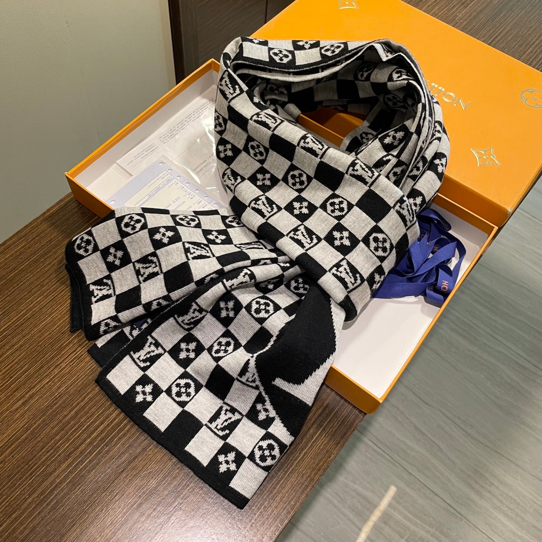 CLASSIC DAMIER SCARF 200 CM IN BLACK MIX WHITE CASHMERE 389750