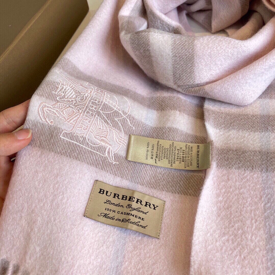 CLASSIC CHECK SCARF 180 CM IN PASTEL PINK CASHMERE 394770