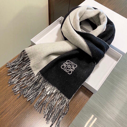 SCARF 180 CM IN BLACK AND WHITE WOOL AND CASHMERE 411795