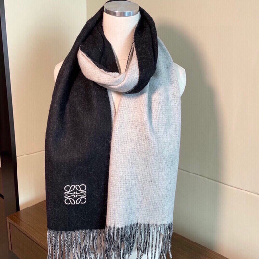 SCARF 180 CM IN BLACK AND WHITE WOOL AND CASHMERE 411795