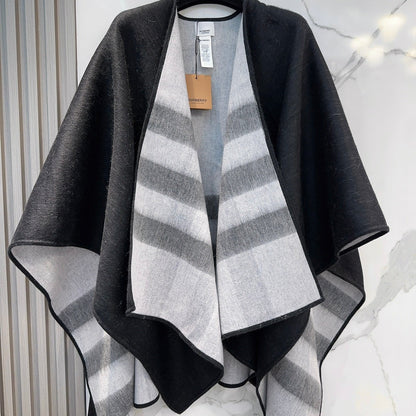 REVERSIBLE CHECK CASHMERE CAPE BLACK AND LIGHT GRAY 410135