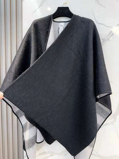 REVERSIBLE CHECK CASHMERE CAPE BLACK AND LIGHT GRAY 410135