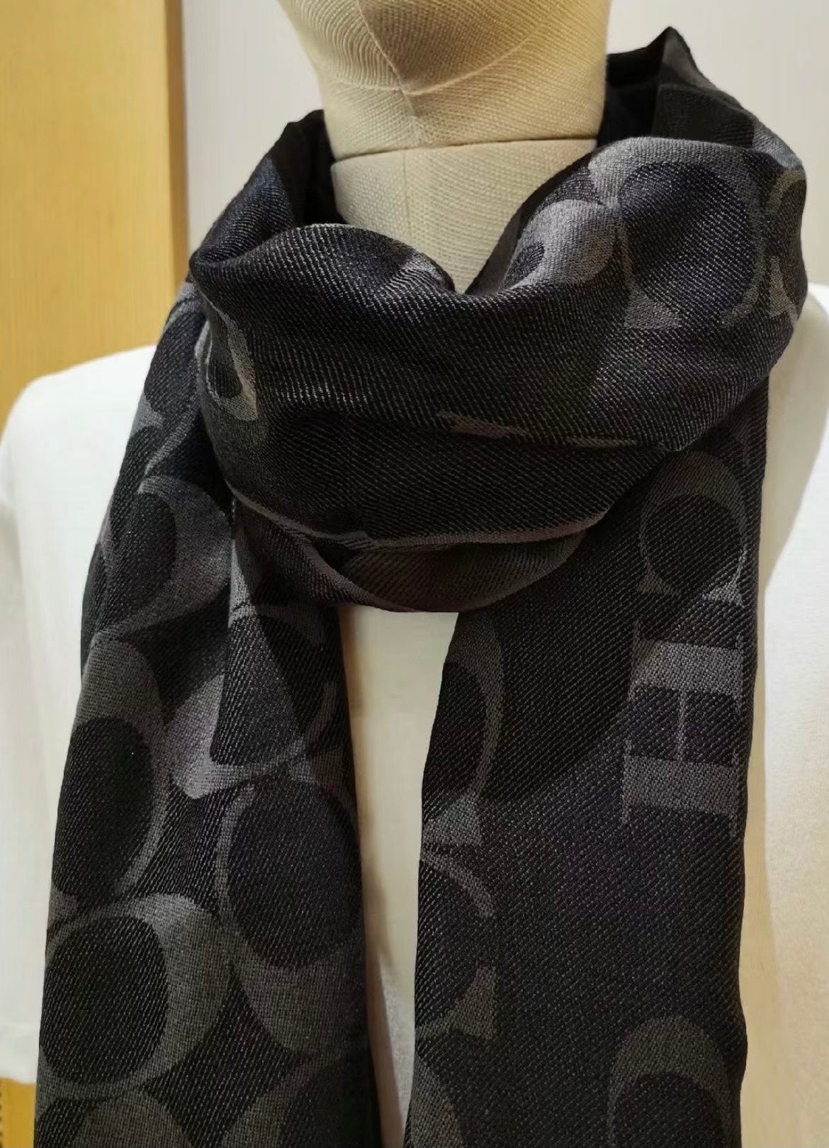 LONG SCARF 195 CM IN BLACK CASHMERE 332742