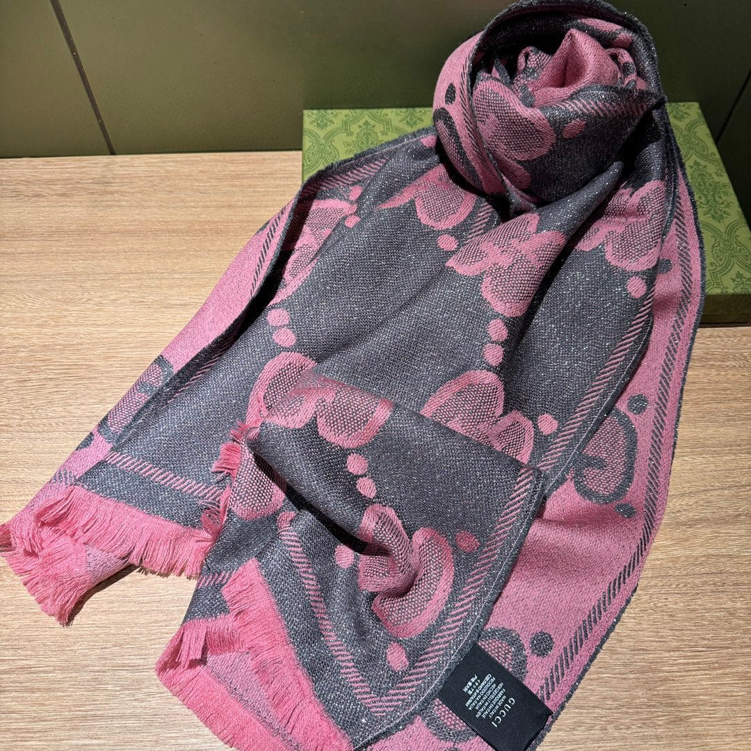 SCARF 195 CM IN DARK PINK GG WOOL LAM JACQUARD 403976