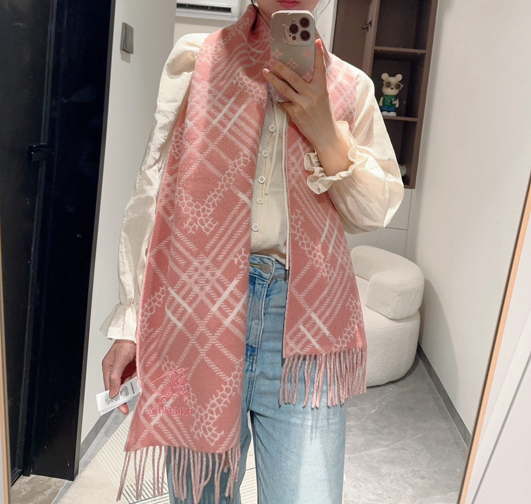 CLASSIC CHECK SCARF 168 CM IN ROSE PINK CASHMERE 396321